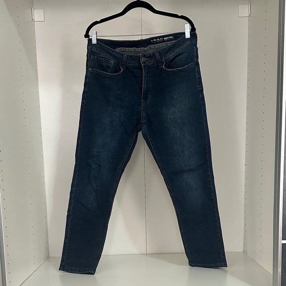 IZOD Men's Blue Jeans - Picture 1 of 3
